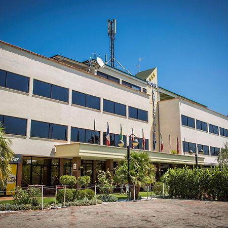 Hotel Cristallo Relais, Sure Hotel Collection By Best Western Tivoli Luaran gambar